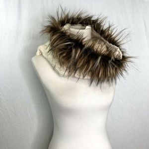 Garnet Field Evereve Cable Knit infinity scarf